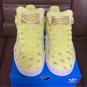 Adidas Womens Campus Yellow Sneakers with Gold Details